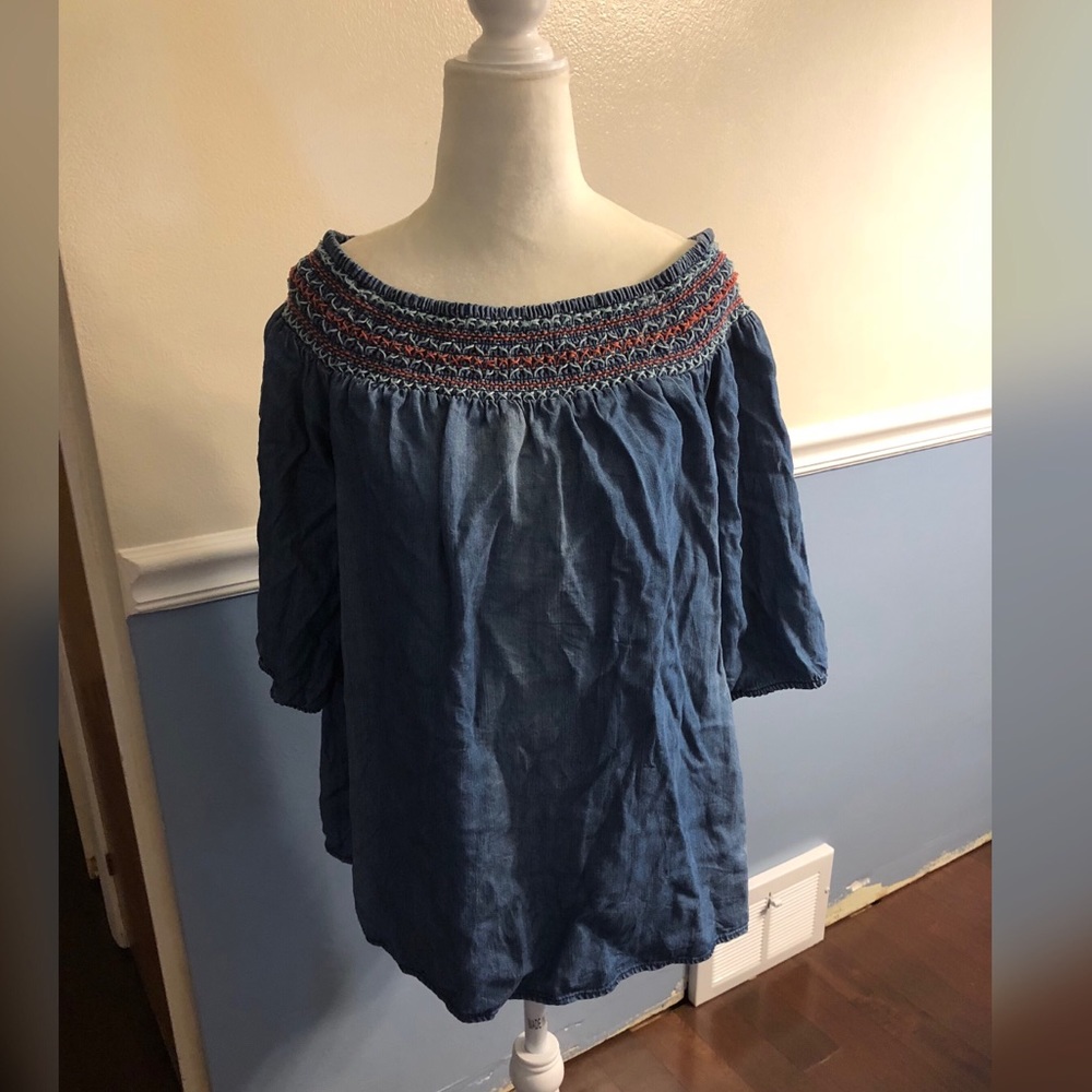 Knox Rose Chambray Off the Shoulder Top